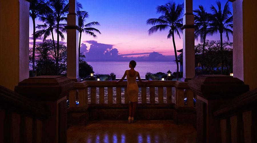 lower lobby at sunrise