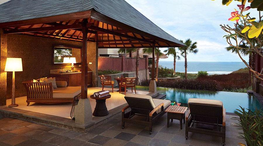 one bedroom ocean pool villa