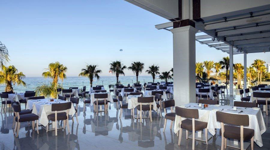 Constantinos The Great Beach Hotel