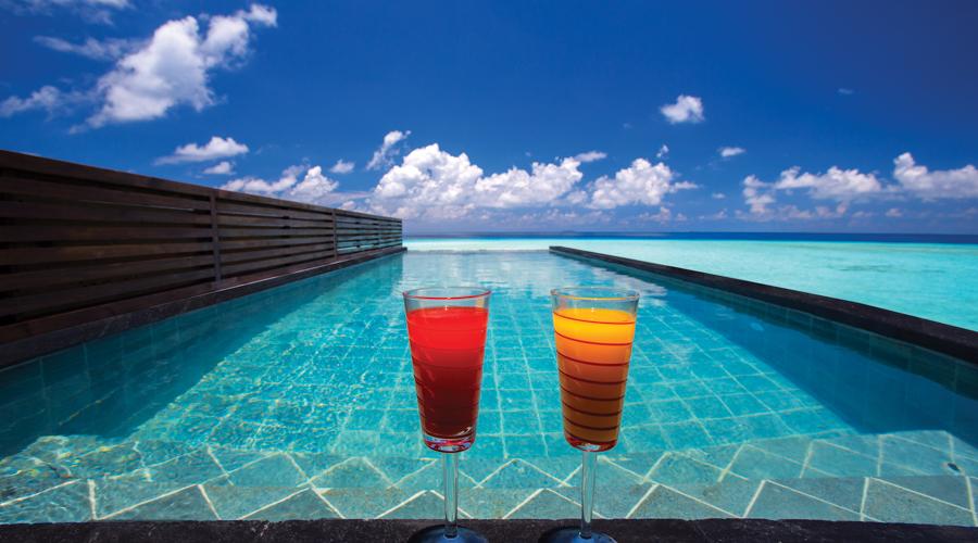 outdoor pool and ocean