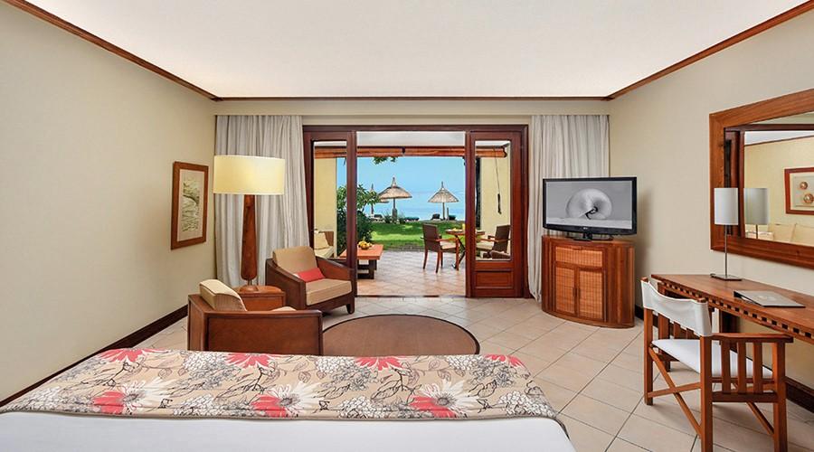 Paradis Beachcomber Golf Resort & Spa